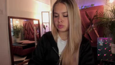 Haely online show from 4, 3, 2025