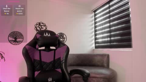 Hailee online show from 14, 11, 2025