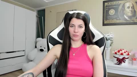 Snapshot of hailey_beauty chatting on 19, 12, 2024 Sk pe Anya388109 online show from 19, 12, 2024