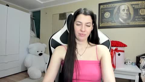 Snapshot of hailey_beauty chatting on 28, 1, 2025 Sk pe Anya388109 online show from 28, 1, 2025