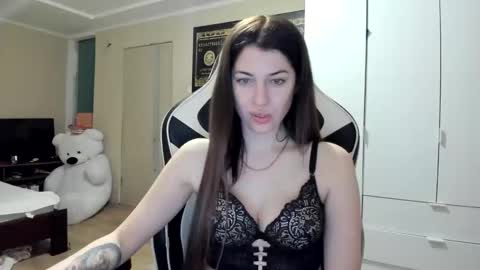 Snapshot of hailey_beauty chatting on 14, 12, 2025 Sk pe Anya388109 online show from 14, 12, 2025