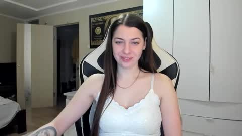 Snapshot of hailey_beauty chatting on 3, 2, 2026 Sk pe Anya388109 online show from 3, 2, 2026