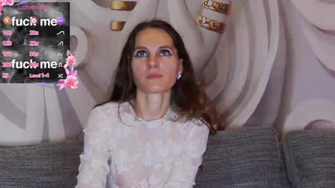 HaileyPeach online show from 5, 11, 2025