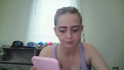 Snapshot of haileyakuma69 chatting on 20, 12, 2024 Hailey and d online show from 20, 12, 2024