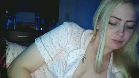 Hailey and d online show from 20, 11, 2025