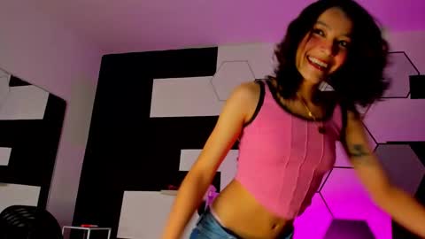 haileycat_ online show from 18, 12, 2024