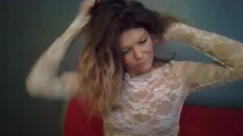 Hailey online show from 17, 12, 2025