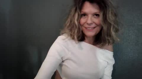 Hailey online show from 28, 7, 2026