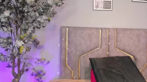 haileystonei online show from 7, 11, 2025