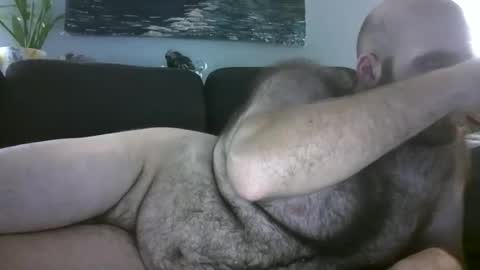 Snapshot of hairiestbear chatting on 20, 12, 2025 Hairiest Bear online show from 20, 12, 2025