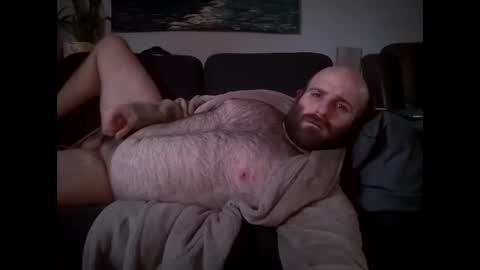 Hairiest Bear online show from 25, 3, 2026