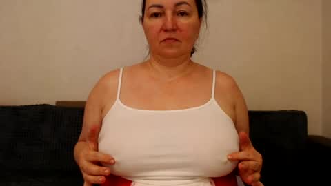 Snapshot of hairy_vi chatting on 25, 7, 2026 hairy vicky online show from 25, 7, 2026