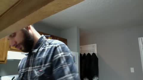 Snapshot of hairydadbod6 chatting on 3, 1, 2025 hairydadbod6 online show from 3, 1, 2025