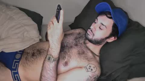 Snapshot of hairymexitalian chatting on 10, 10, 2025 HairyMexitalian online show from 10, 10, 2025