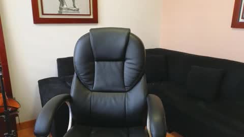 hairyncuteass online show from 20, 9, 2025