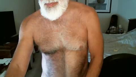 Snapshot of hairypecsguy chatting on 3, 6, 2026 Hairy pecs online show from 3, 6, 2026