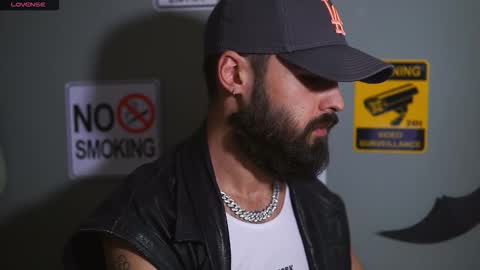 Snapshot of hairyrobxxx chatting on 23, 11, 2025 HairyRobXxX online show from 23, 11, 2025