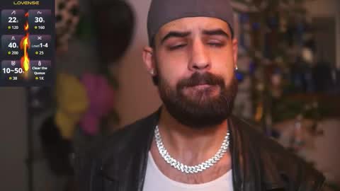 Snapshot of hairyrobxxx chatting on 17, 12, 2025 HairyRobXxX online show from 17, 12, 2025