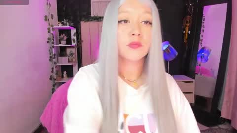 Snapshot of hairyybunny1811 chatting on 18, 12, 2024  HELEN   Open Pvt Instagram helen bunnny online show from 18, 12, 2024