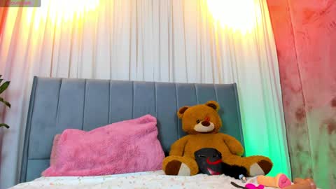 Snapshot of hakurukushka chatting on 21, 1, 2025 Haku Please help me with your thumbs up its important online show from 21, 1, 2025