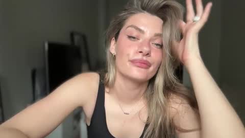 Snapshot of haley_rune chatting on 10, 10, 2025 haley_rune online show from 10, 10, 2025