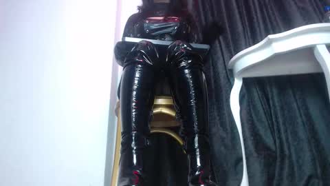 Halley Raven online show from 12, 9, 2025