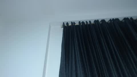 Halley Raven online show from 18, 10, 2025