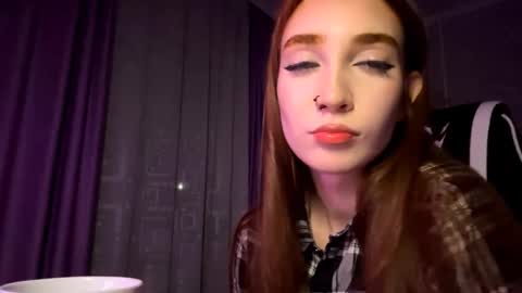 Holly online show from 12, 11, 2025