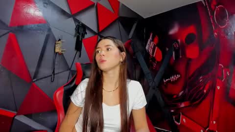 Hana and Zeta online show from 5, 11, 2025