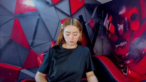 Hana and Zeta online show from 20, 12, 2025