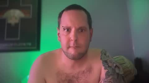 hand_banana_420 online show from 22, 9, 2025