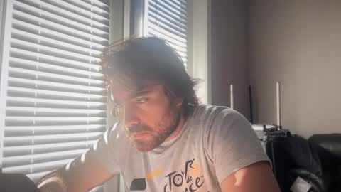 Snapshot of handcyclist25 chatting on 17, 10, 2025 Handcyclist25 online show from 17, 10, 2025