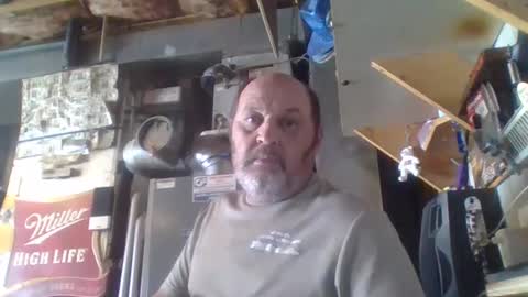 Snapshot of handiemanhere chatting on 1, 10, 2025 naked man online show from 1, 10, 2025