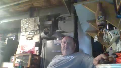 naked man online show from 17, 5, 2026