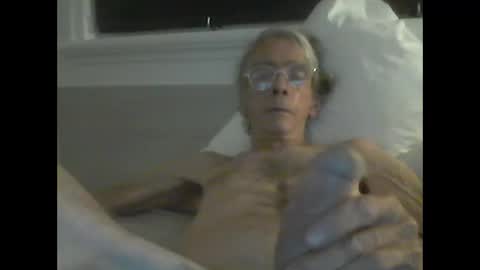 Snapshot of handshappyfu1 chatting on 16, 12, 2024 handshappyfu1 online show from 16, 12, 2024
