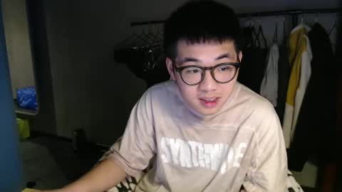 Snapshot of handsome_mannn chatting on 19, 1, 2025 handsome_mannn online show from 19, 1, 2025