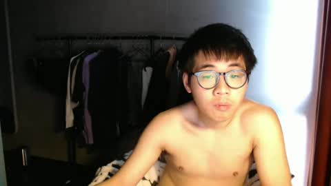 Snapshot of handsome_mannn chatting on 2, 3, 2025 handsome_mannn online show from 2, 3, 2025