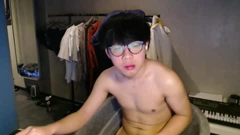 handsome_mannn online show from 10, 1, 2026