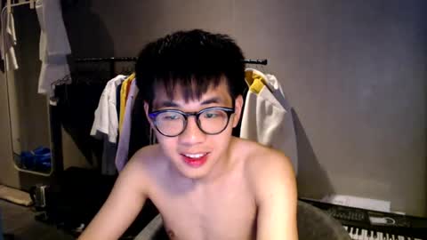 handsome_mannn online show from 17, 7, 2026