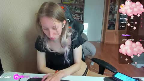 Mila online show from 28, 9, 2025