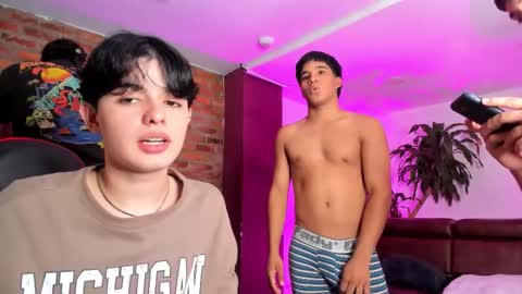 leonardfarrucknick and otis online show from 4, 2, 2026