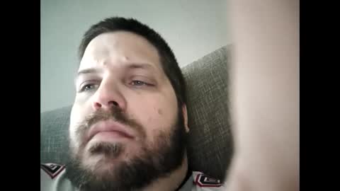 Snapshot of handsomedaddy198923 chatting on 19, 10, 2025 handsomedaddy198923 online show from 19, 10, 2025