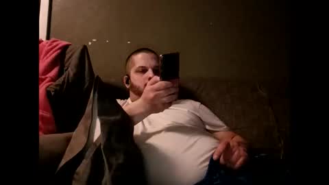 Snapshot of handsomedaddy198924 chatting on 6, 4, 2026 Handsomedaddy198923 online show from 6, 4, 2026