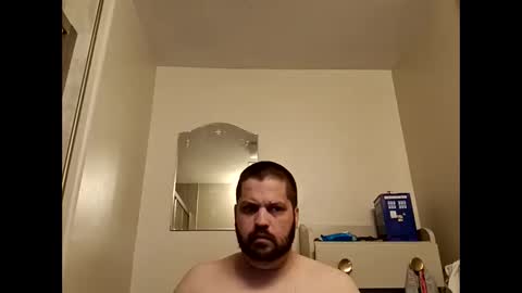 Handsomedaddy198923 online show from 27, 5, 2026