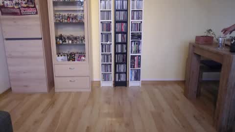 HandsomeGuy1984 online show from 1, 2, 2025