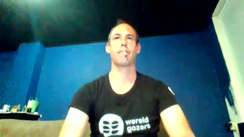 handsomeguy4ever online show from 5, 10, 2025