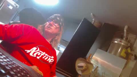 Handystudman online show from 25, 12, 2024