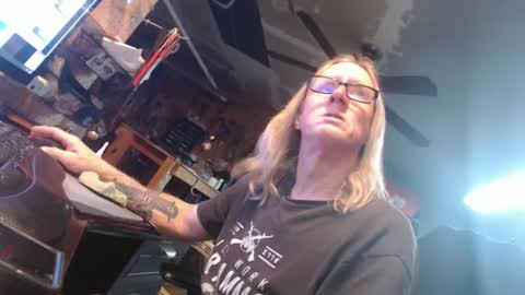 Handystudman online show from 12, 2, 2025