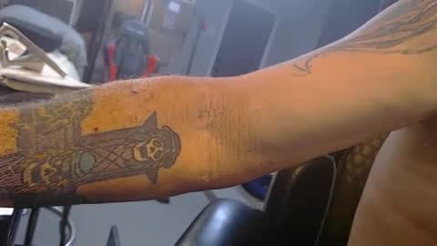 Snapshot of handystud33 chatting on 4, 10, 2025 handystud33 online show from 4, 10, 2025