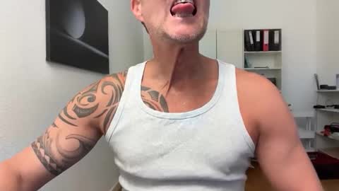 hanky online show from 22, 9, 2025